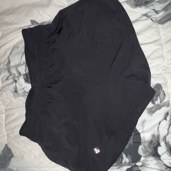 Lululemon reversible shorts 3” - Picture 6 of 6